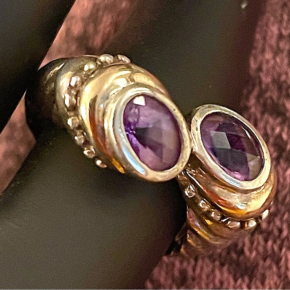 Sterling 925 w 14k gold trim, set w 2 bezel set purple amethysts ring